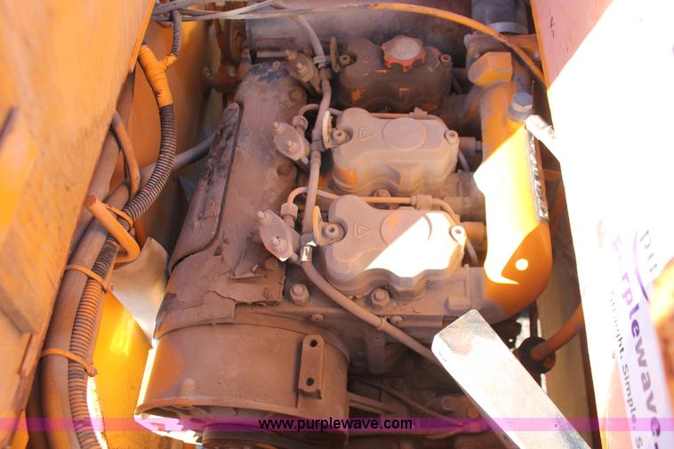 image for item H4186 LeeBoy 400 roller