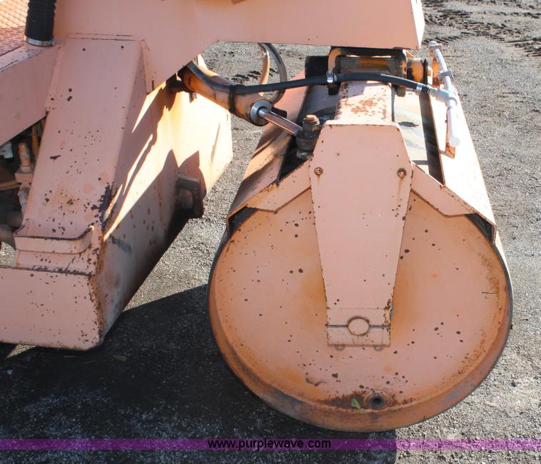 image for item H4186 LeeBoy 400 roller