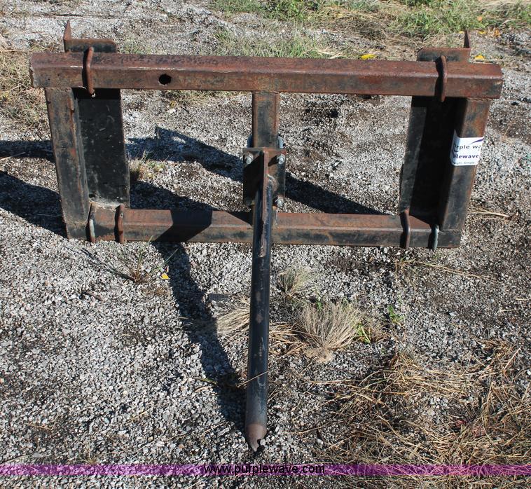 image for item H4189 Quick attach hay bale spear