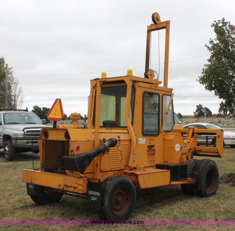 image for item H4195 1991 Arrow HJ1250R concrete breaker