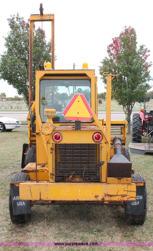 image for item H4195 1991 Arrow HJ1250R concrete breaker