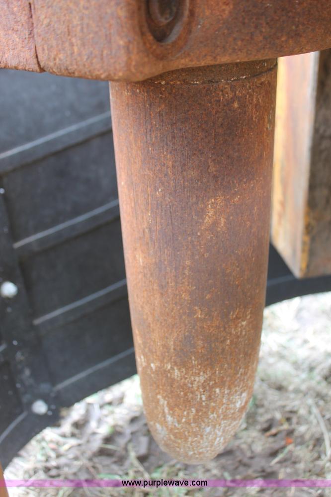 image for item H4195 1991 Arrow HJ1250R concrete breaker