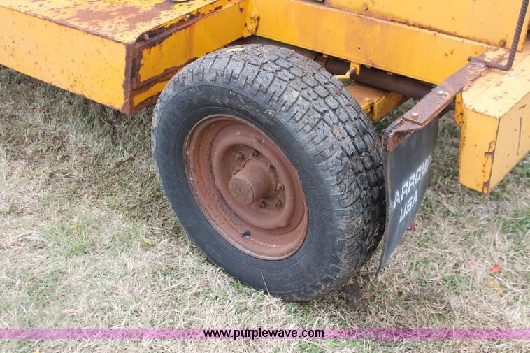 image for item H4195 1991 Arrow HJ1250R concrete breaker