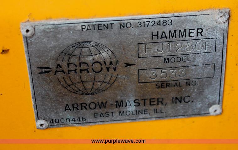 image for item H4195 1991 Arrow HJ1250R concrete breaker