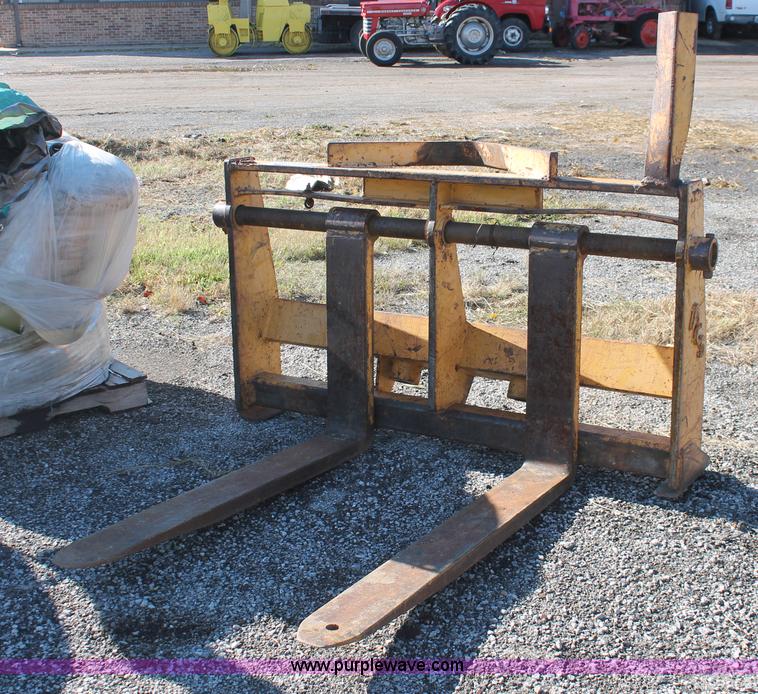 image for item H4197 1999 Komatsu WA180-3L Advance articulated wheel loader