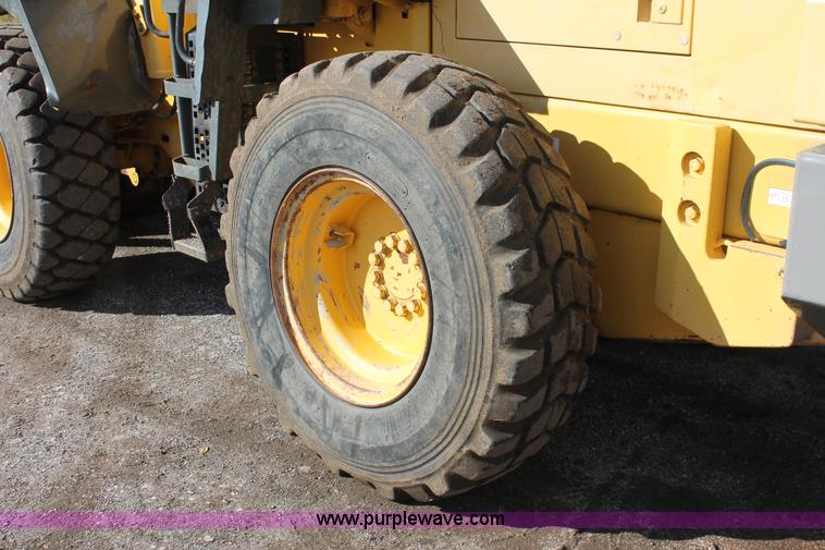 image for item H4197 1999 Komatsu WA180-3L Advance articulated wheel loader
