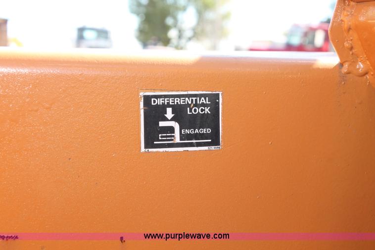 image for item H4198 1989 Case 584E Construction King forklift