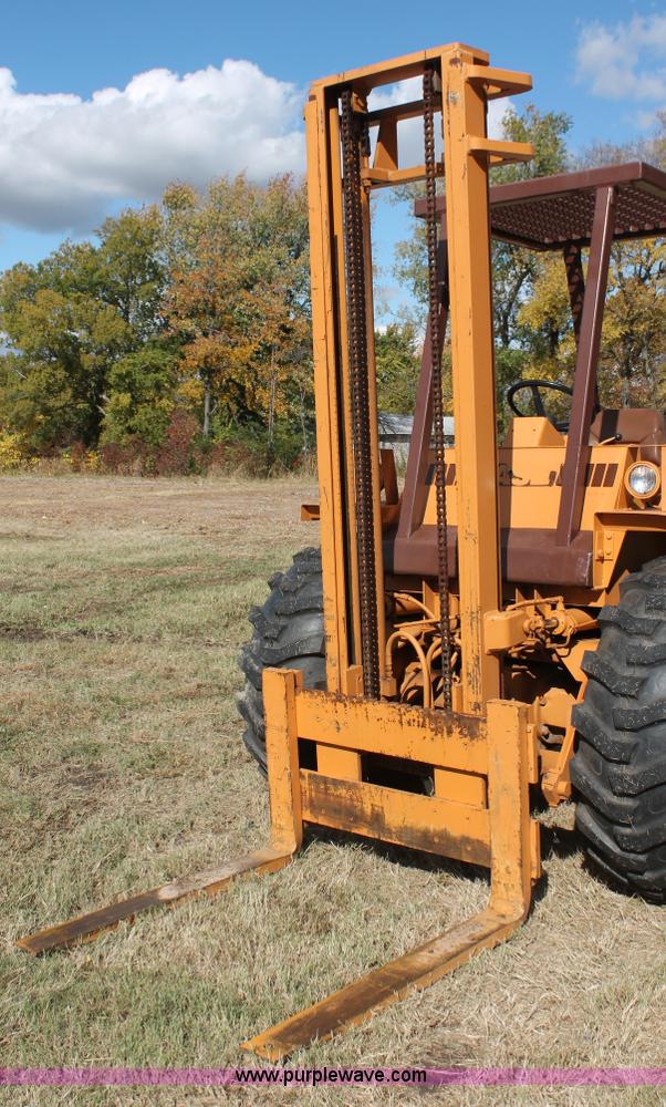 image for item H4198 1989 Case 584E Construction King forklift