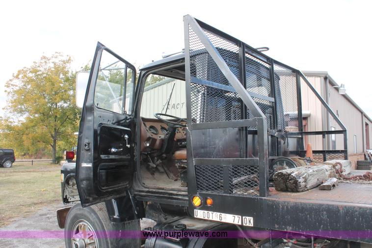 image for item H4200 1978 Ford W911 rollback truck