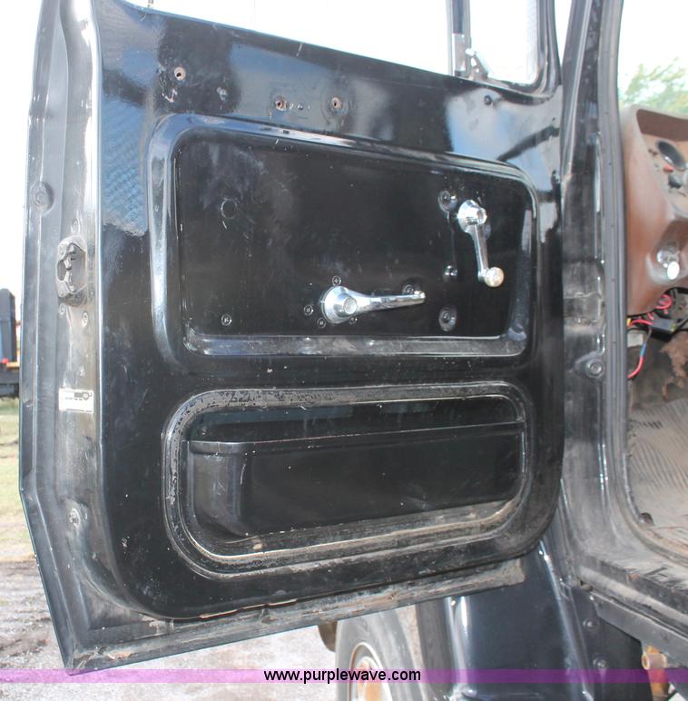 image for item H4200 1978 Ford W911 rollback truck