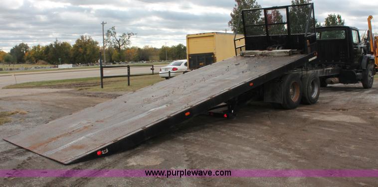 image for item H4200 1978 Ford W911 rollback truck