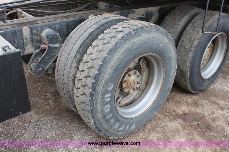 image for item H4200 1978 Ford W911 rollback truck