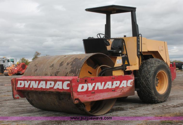 image for item H4201 1994 Dynapac CA251D Series 25 vibratory roller