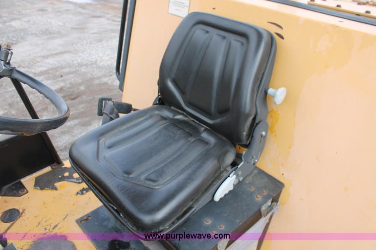 image for item H4201 1994 Dynapac CA251D Series 25 vibratory roller