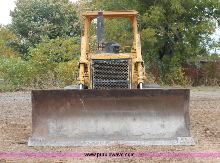 image for item H4204 1993 Komatsu D58E-1 dozer