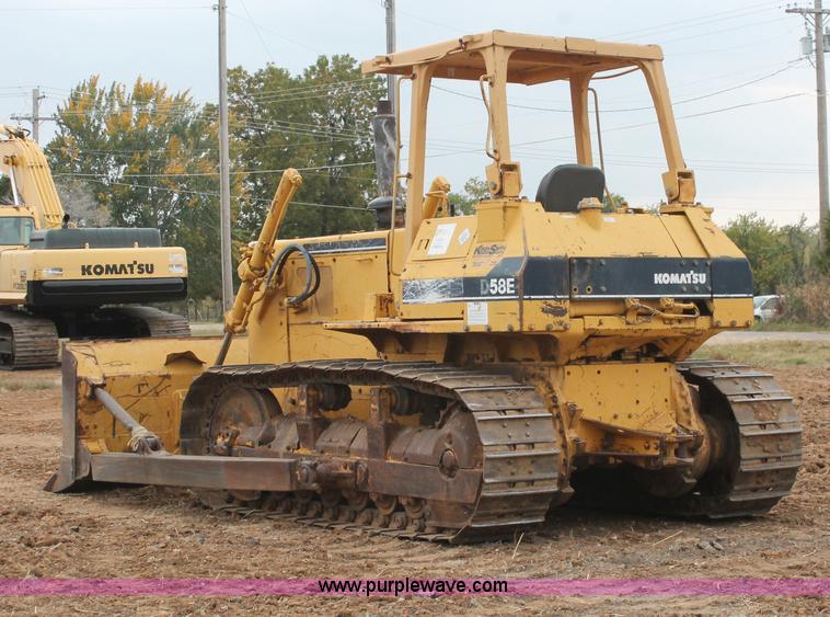 image for item H4204 1993 Komatsu D58E-1 dozer