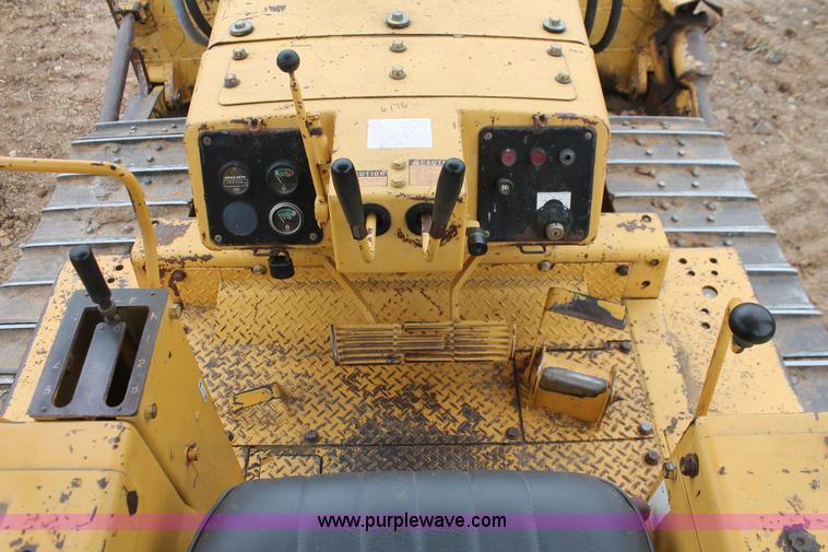 image for item H4204 1993 Komatsu D58E-1 dozer