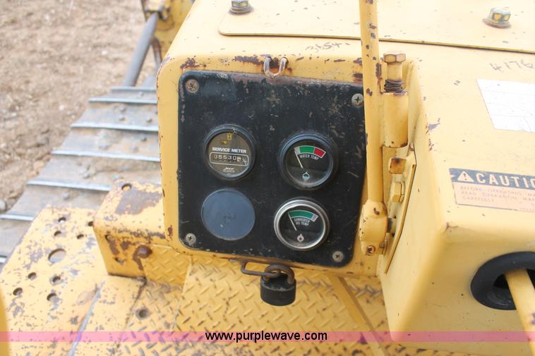 image for item H4204 1993 Komatsu D58E-1 dozer