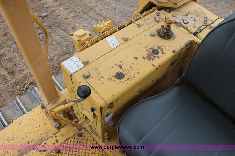 image for item H4204 1993 Komatsu D58E-1 dozer