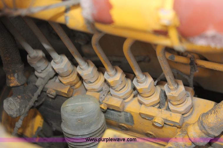 image for item H4204 1993 Komatsu D58E-1 dozer