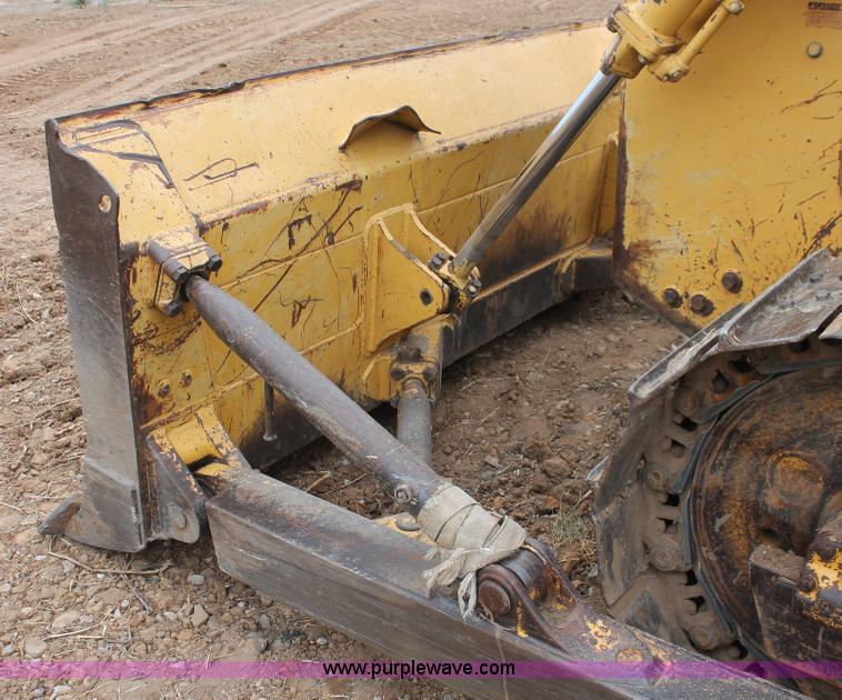 image for item H4204 1993 Komatsu D58E-1 dozer