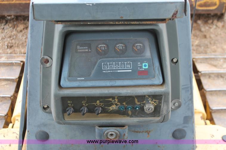image for item H4205 2001 Komatsu D41E-6 dozer