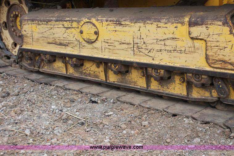 image for item H4205 2001 Komatsu D41E-6 dozer