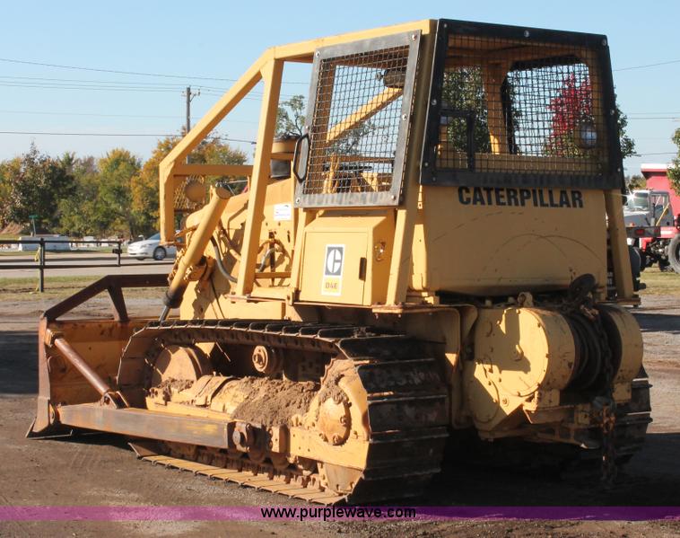 image for item H4207 1978 Caterpillar D4E dozer