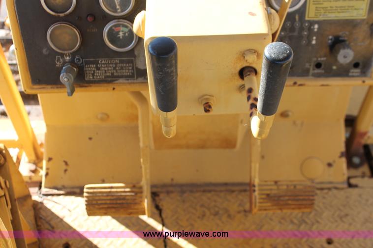 image for item H4207 1978 Caterpillar D4E dozer