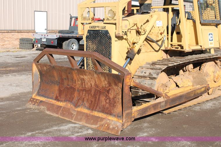 image for item H4207 1978 Caterpillar D4E dozer