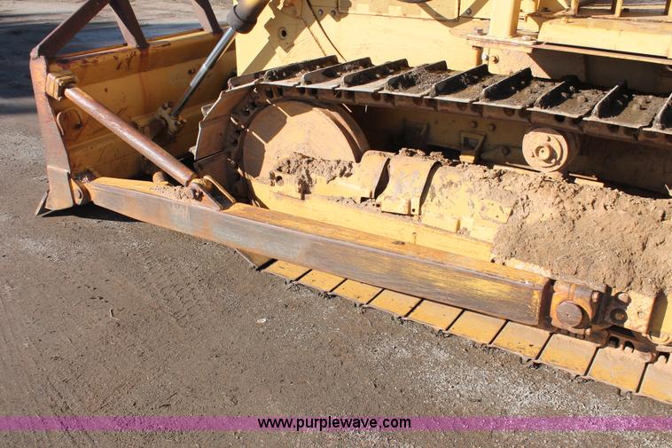 image for item H4207 1978 Caterpillar D4E dozer