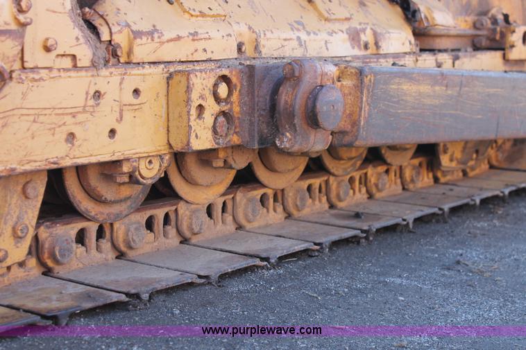 image for item H4207 1978 Caterpillar D4E dozer