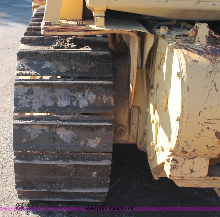 image for item H4207 1978 Caterpillar D4E dozer