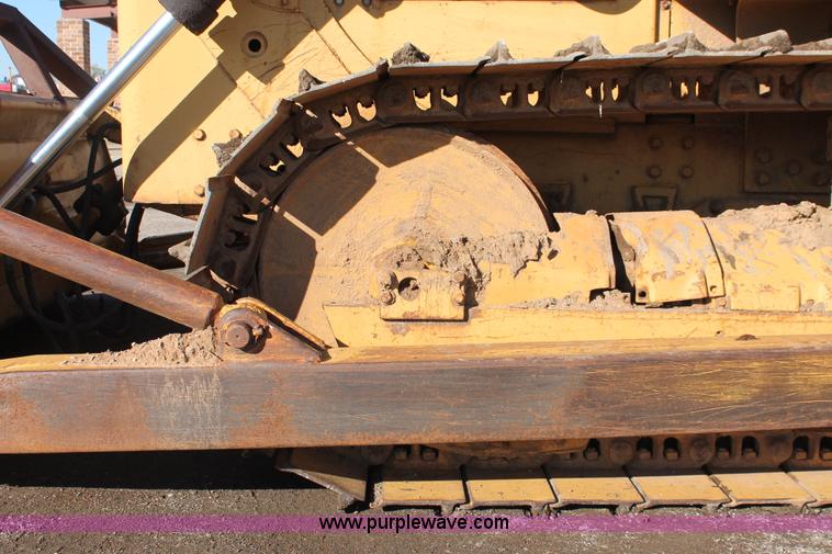 image for item H4207 1978 Caterpillar D4E dozer