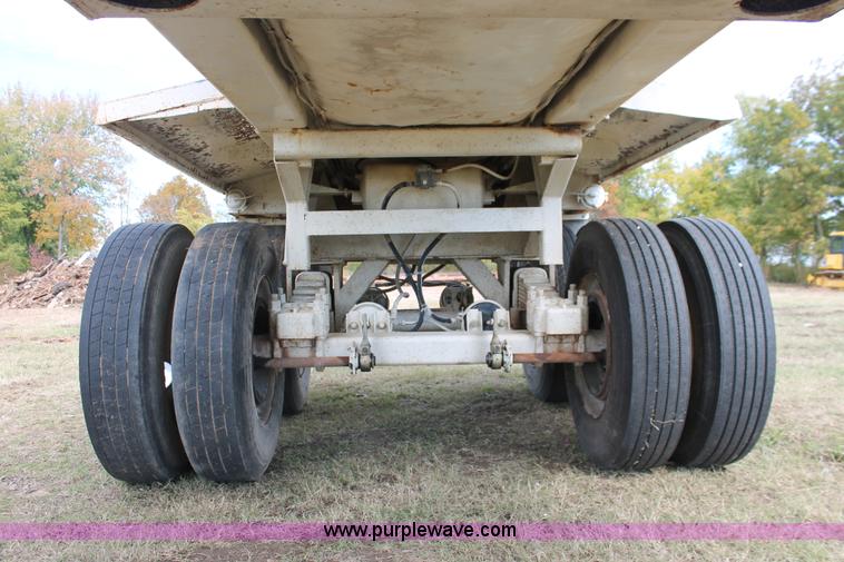 image for item H4210 1985 Fruehauf 30' barrel end dump trailer