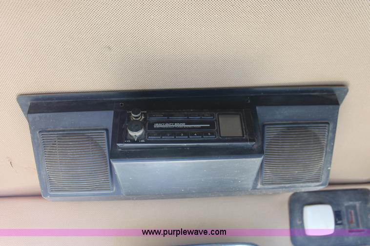 image for item H4211 1995 John Deere 770BH articulated motor grader