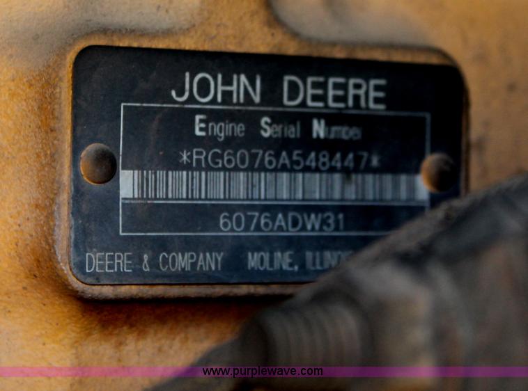 image for item H4211 1995 John Deere 770BH articulated motor grader