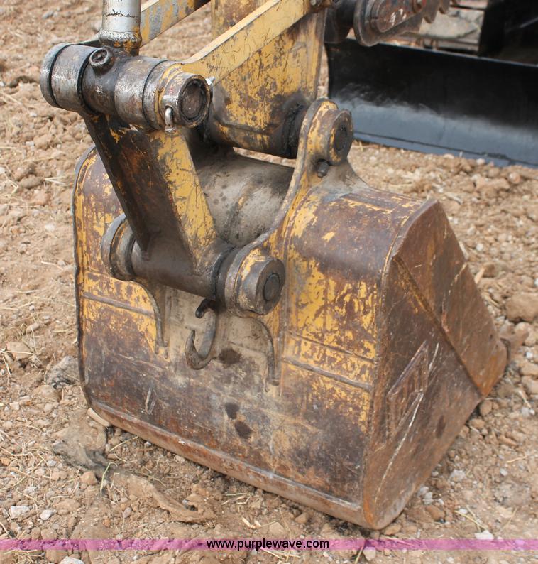 image for item H4212 1998 Caterpillar 307B mini excavator