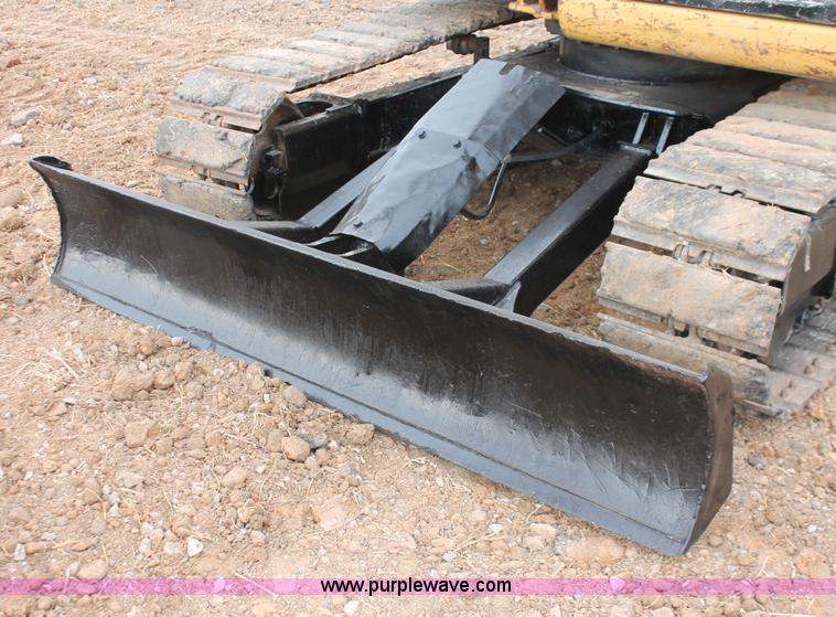 image for item H4212 1998 Caterpillar 307B mini excavator