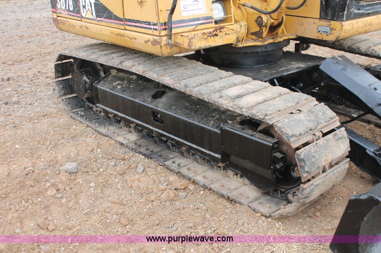 image for item H4212 1998 Caterpillar 307B mini excavator