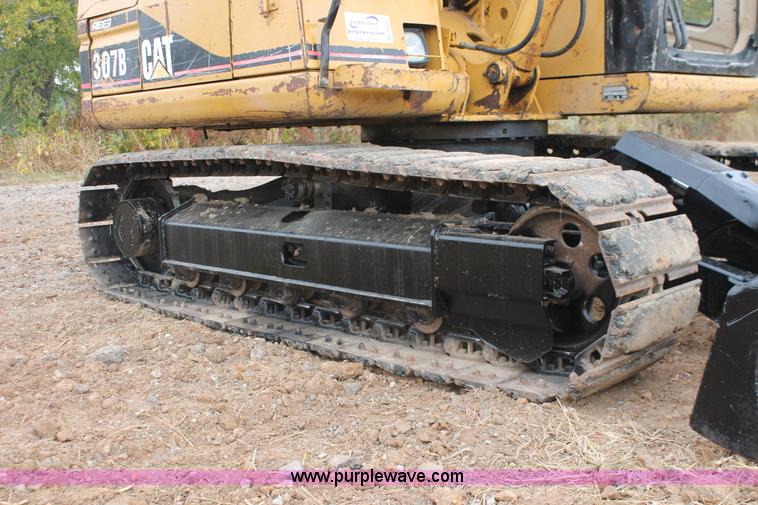 image for item H4212 1998 Caterpillar 307B mini excavator