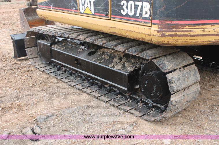 image for item H4212 1998 Caterpillar 307B mini excavator