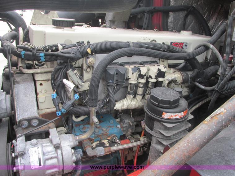 image for item AN9147 2000 Volvo VNL semi truck