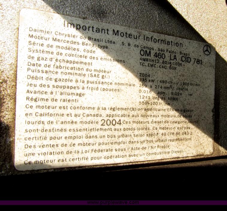 image for item E4637 2005 Freightliner Columbia semi truck