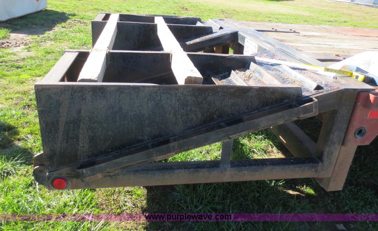 image for item F8026 1998 Fontaine 48' step deck trailer