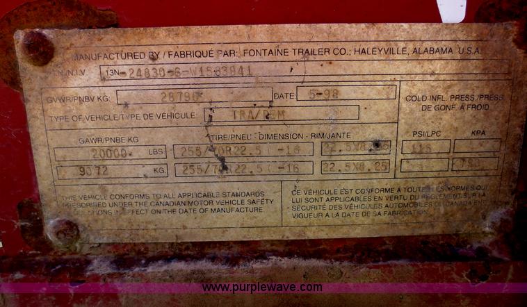 image for item F8026 1998 Fontaine 48' step deck trailer