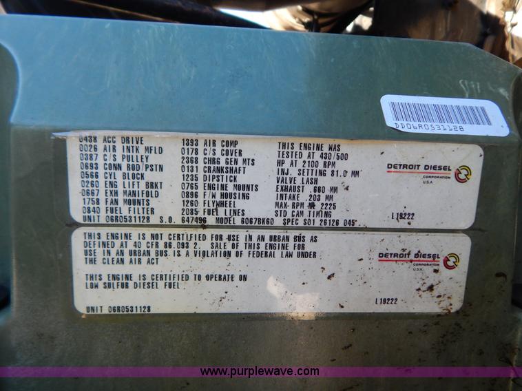 image for item H3996 2000 Freightliner FLD Classic XL semi truck