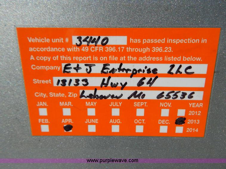 image for item H3996 2000 Freightliner FLD Classic XL semi truck