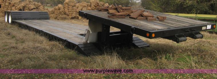 image for item H4375 1999 XL Specialized 70MF0 RGN trailer