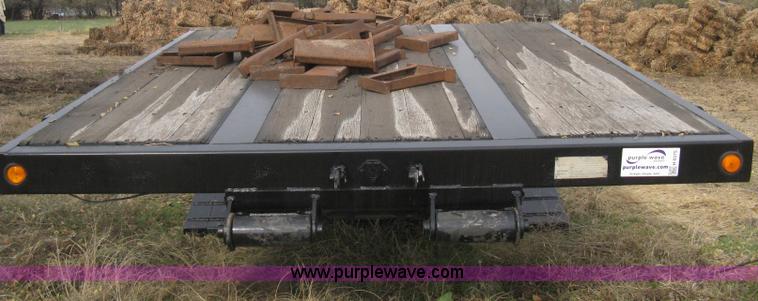 image for item H4375 1999 XL Specialized 70MF0 RGN trailer